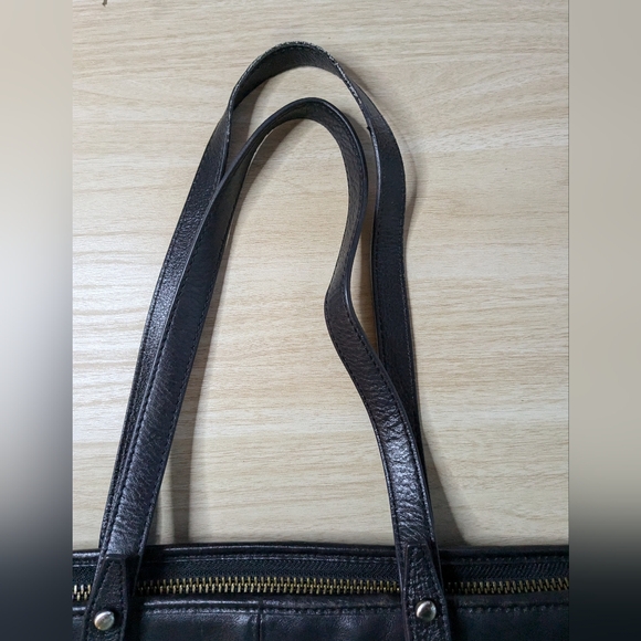 Black Leather Tote by Por La Victoire - Picture 15 of 16